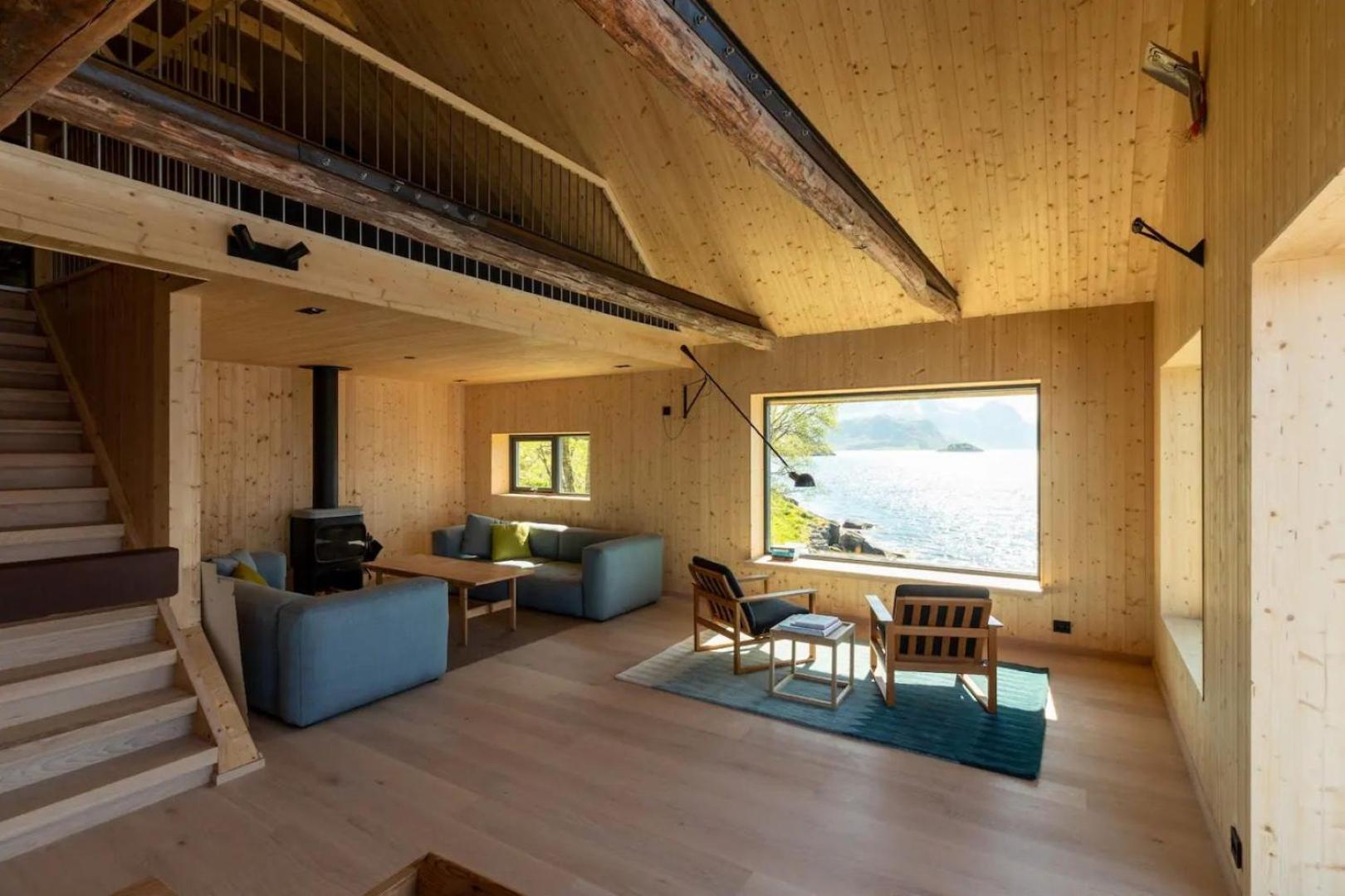 Minkfarmen, Spacious Seaside Cabin With Scenic View Ramberg Exterior photo